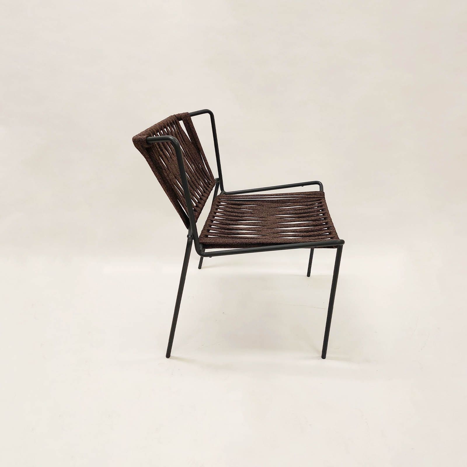 OUT LINE DINING CHAIR