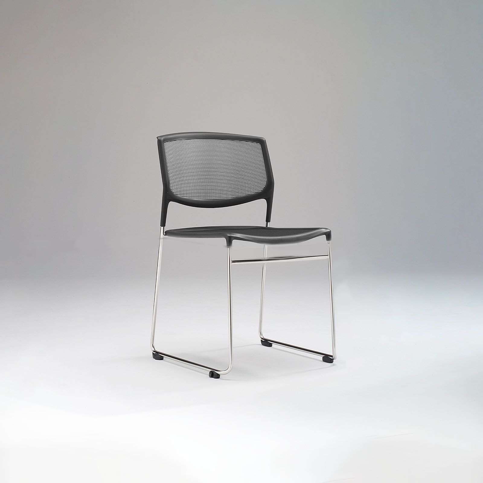 DAYLIGHT CHAIR WITH CHROME SLED BASE